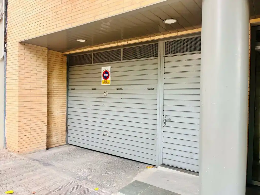 Parking en venta zona prisión antigua de Figueres