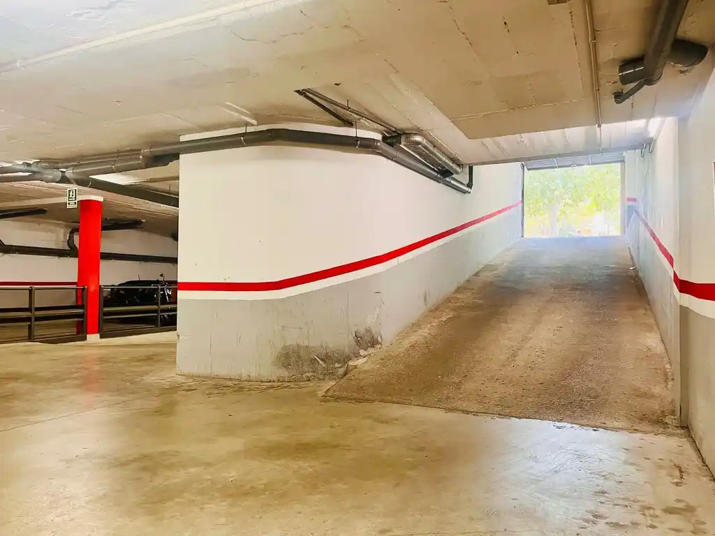 Parking en venta zona prisión antigua de Figueres