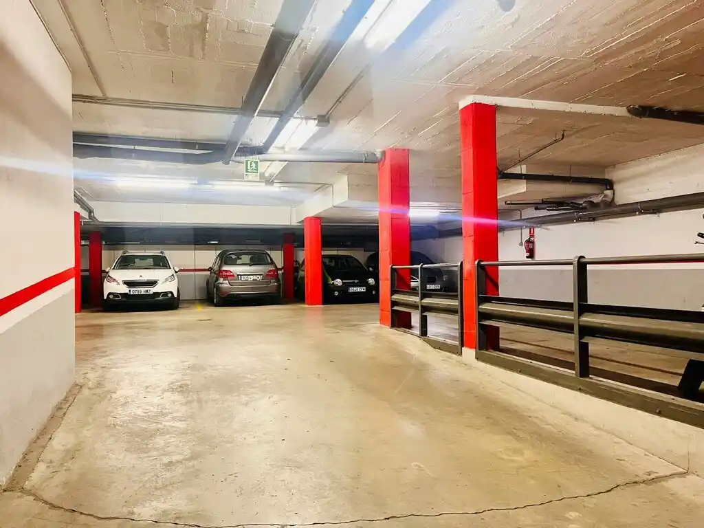Parking en venta zona prisión antigua de Figueres