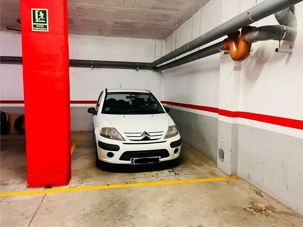 Parking en venta zona prisión antigua de Figueres