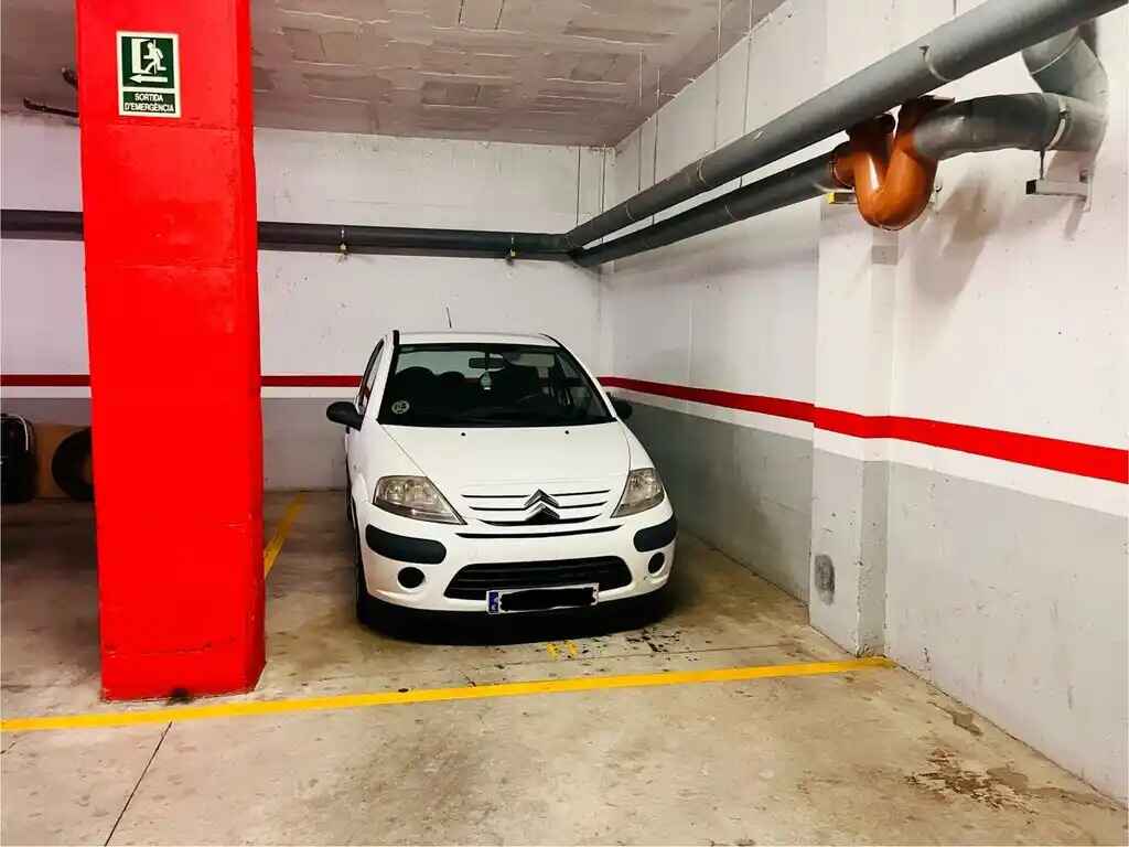 Parking en venta zona prisión antigua de Figueres