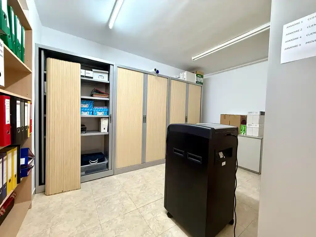 Local/oficina comercial en venta en Figueres (Carretera de Francia).