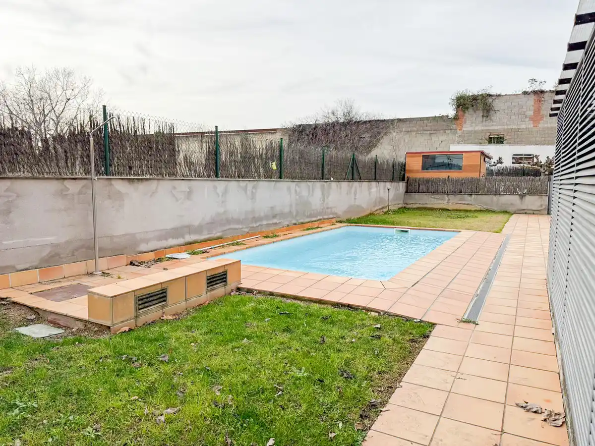 Dúplex en venta a (Vilatenim)