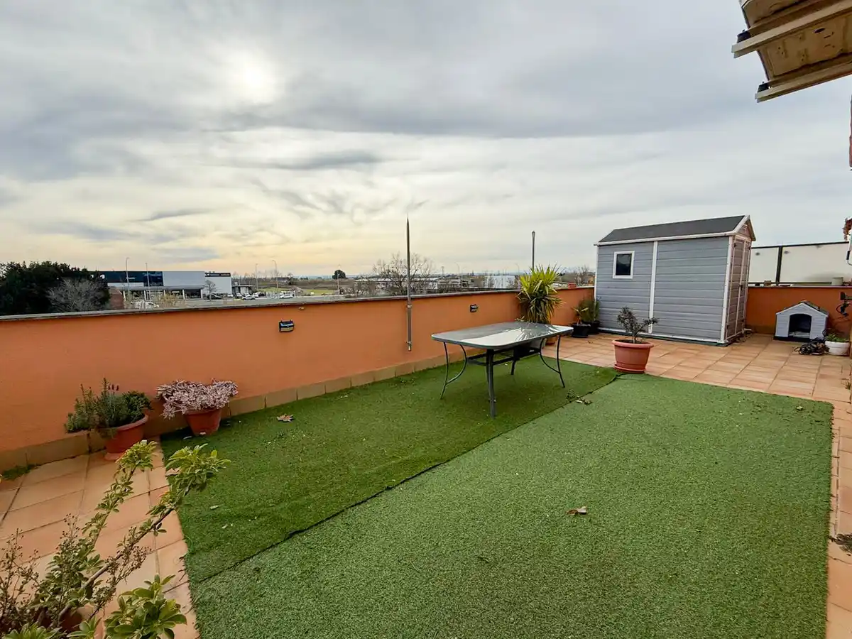 Dúplex en venta a (Vilatenim)