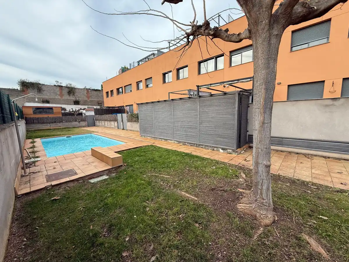 Dúplex en venta a (Vilatenim)