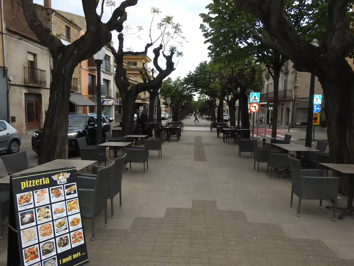 ¡Se traspasa pizzería en Torroella de Montgri!