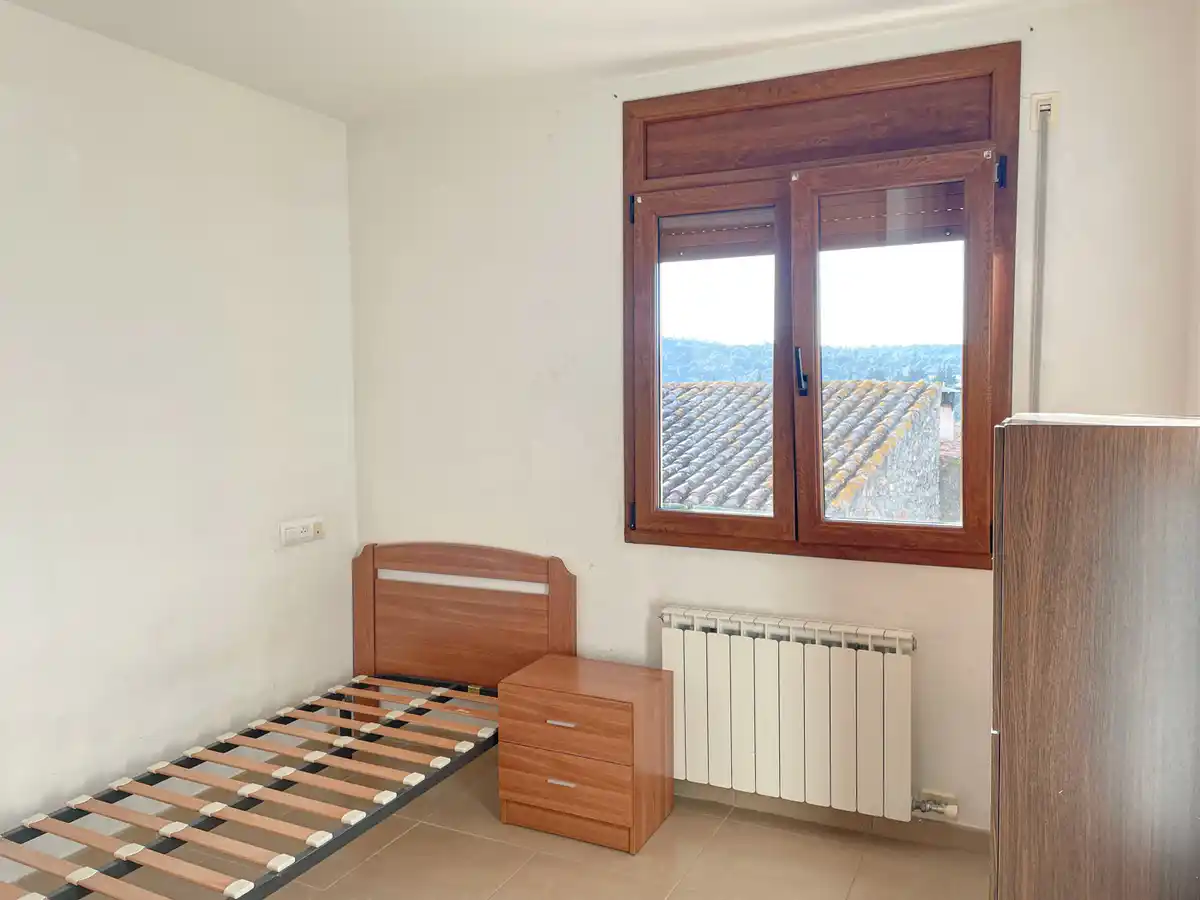 Se vende acogedor piso en Sant Climent Sescebes