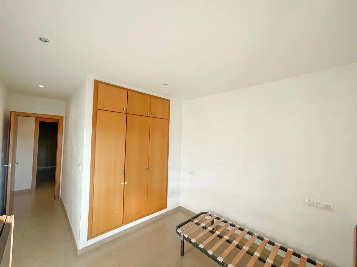 Se vende acogedor piso en Sant Climent Sescebes