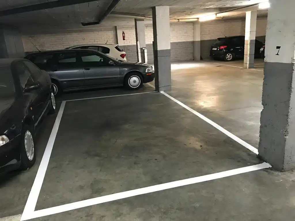 Se vende plaza de parking en el centro de Figueres