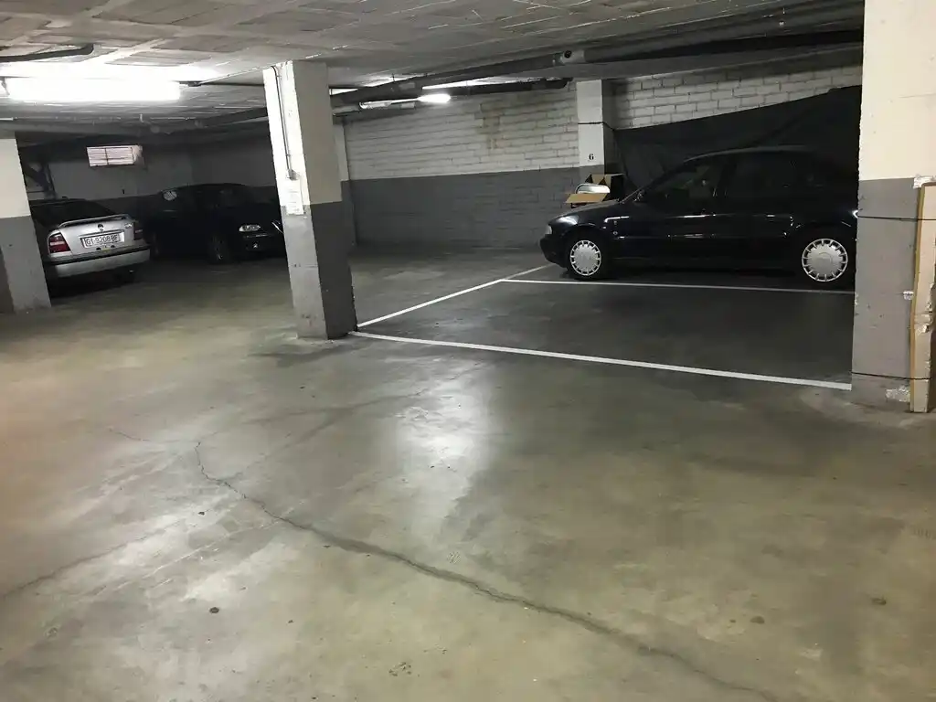 Se vende plaza de parking en el centro de Figueres