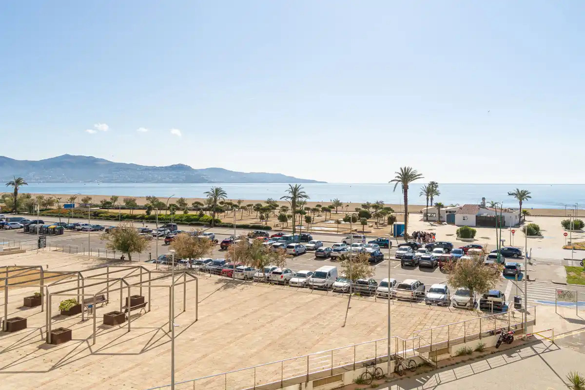 Apartamento con vistas al mar (Empuriabrava)
