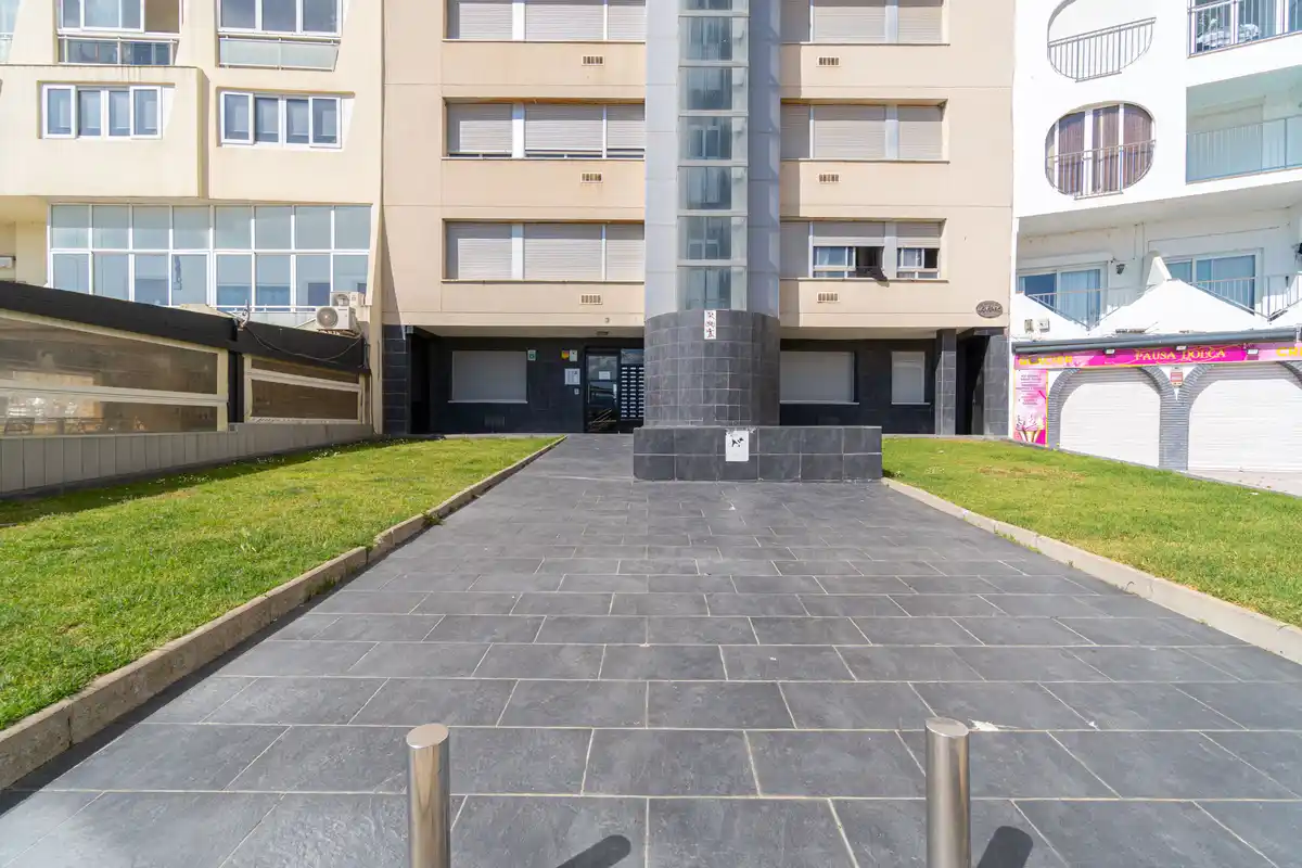 Apartamento con vistas al mar (Empuriabrava)