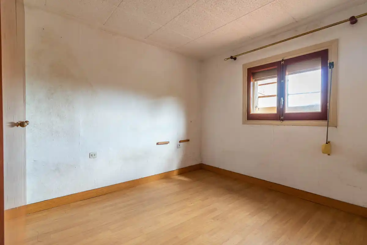 En venta edificio en el centro de La Jonquera.