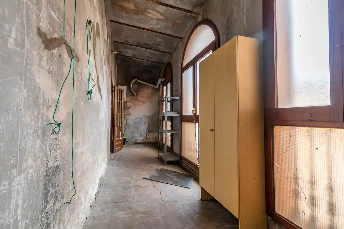 En venta edificio en el centro de La Jonquera.