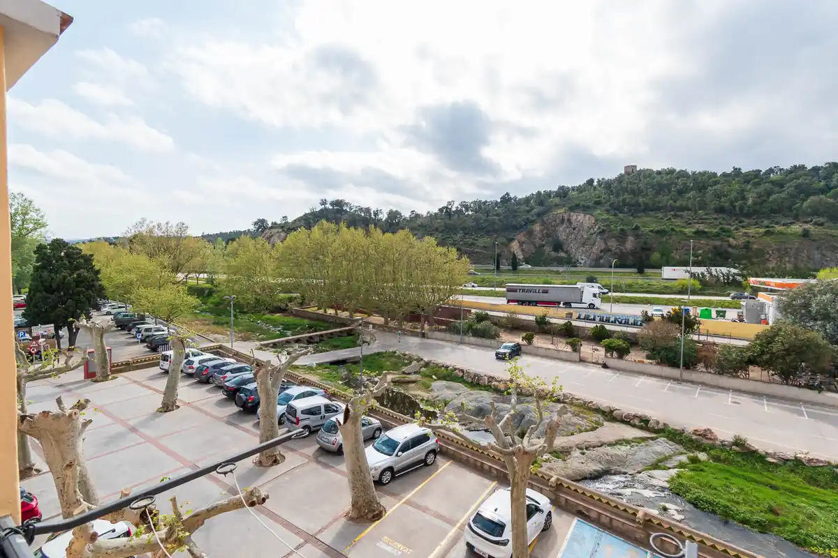 En venta edificio en el centro de La Jonquera.