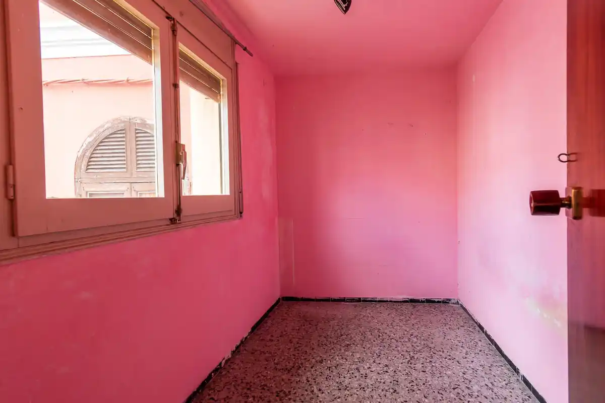 En venta edificio en el centro de La Jonquera.