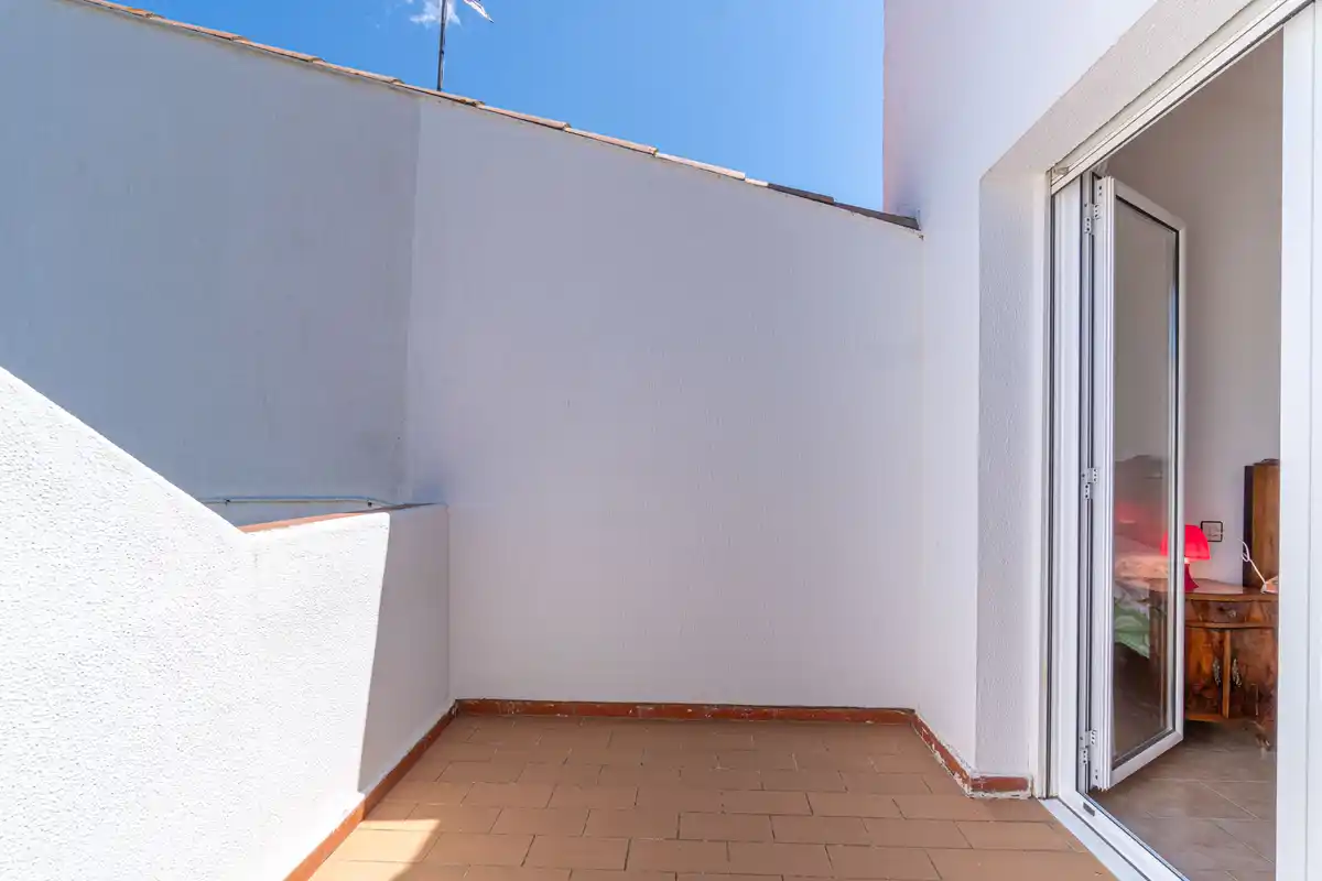 CASA ADOSADA  EN VENTA SECTOR SANT MAURICI