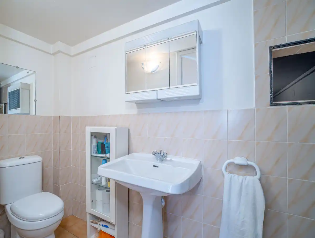 CASA ADOSADA  EN VENTA SECTOR SANT MAURICI