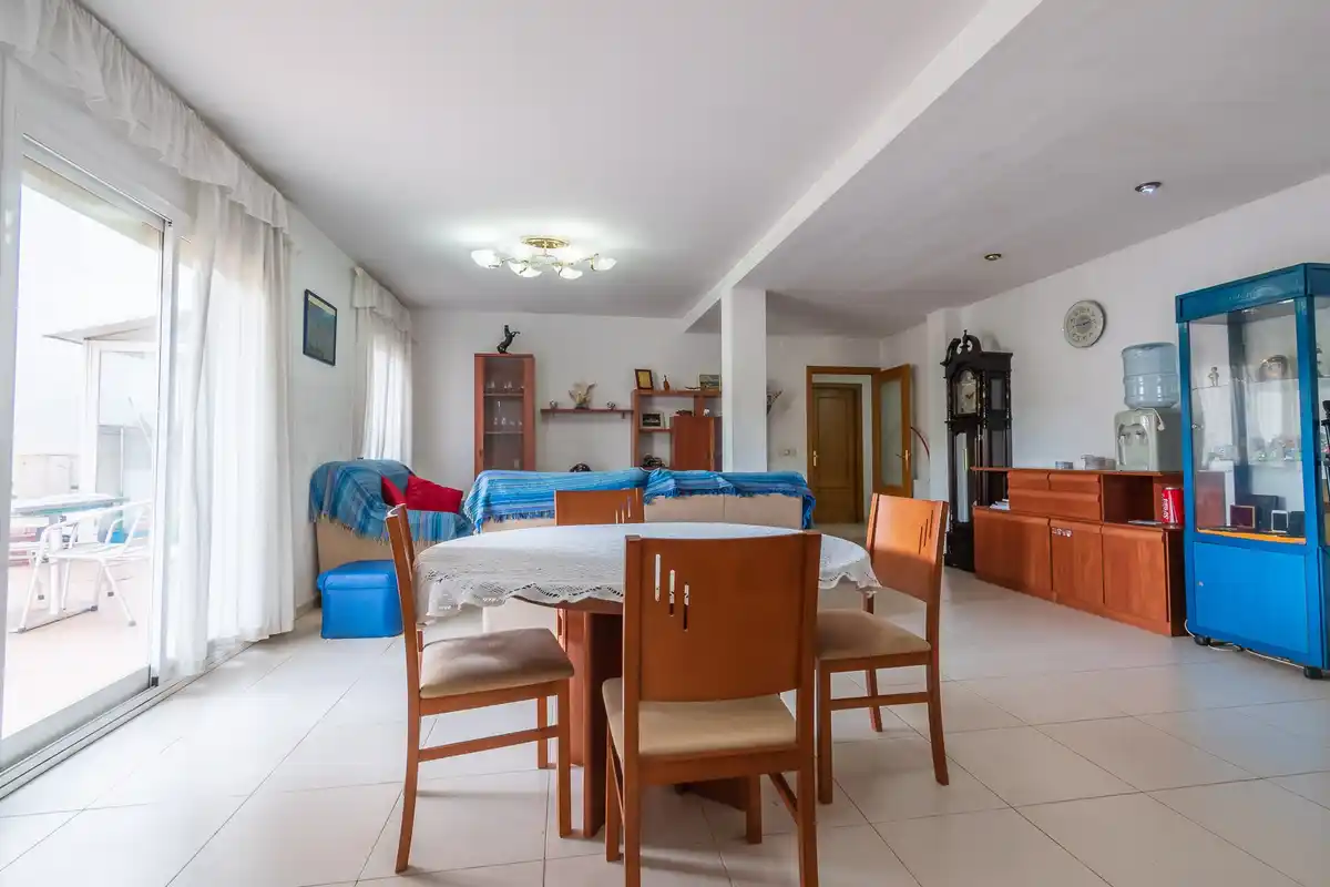 Casa de 4 habitaciones en Roses con gran terraza