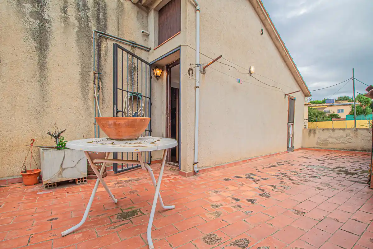 Encantadora casa en Vilarnadal: tranquilidad y naturaleza en el Alt Empordà