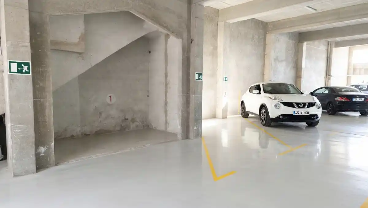 Plaza de aparcamiento en venta en Figueres