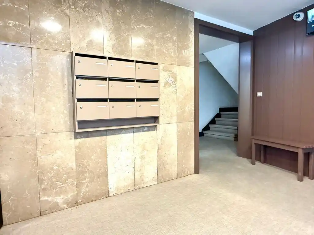 Amplio piso en venta en Figueres (Avda. Salvador Dalí).