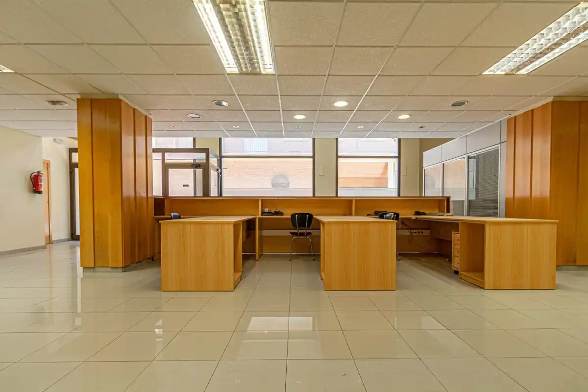 LOCAL EN PLANTA BAJA EN FIGUERES
