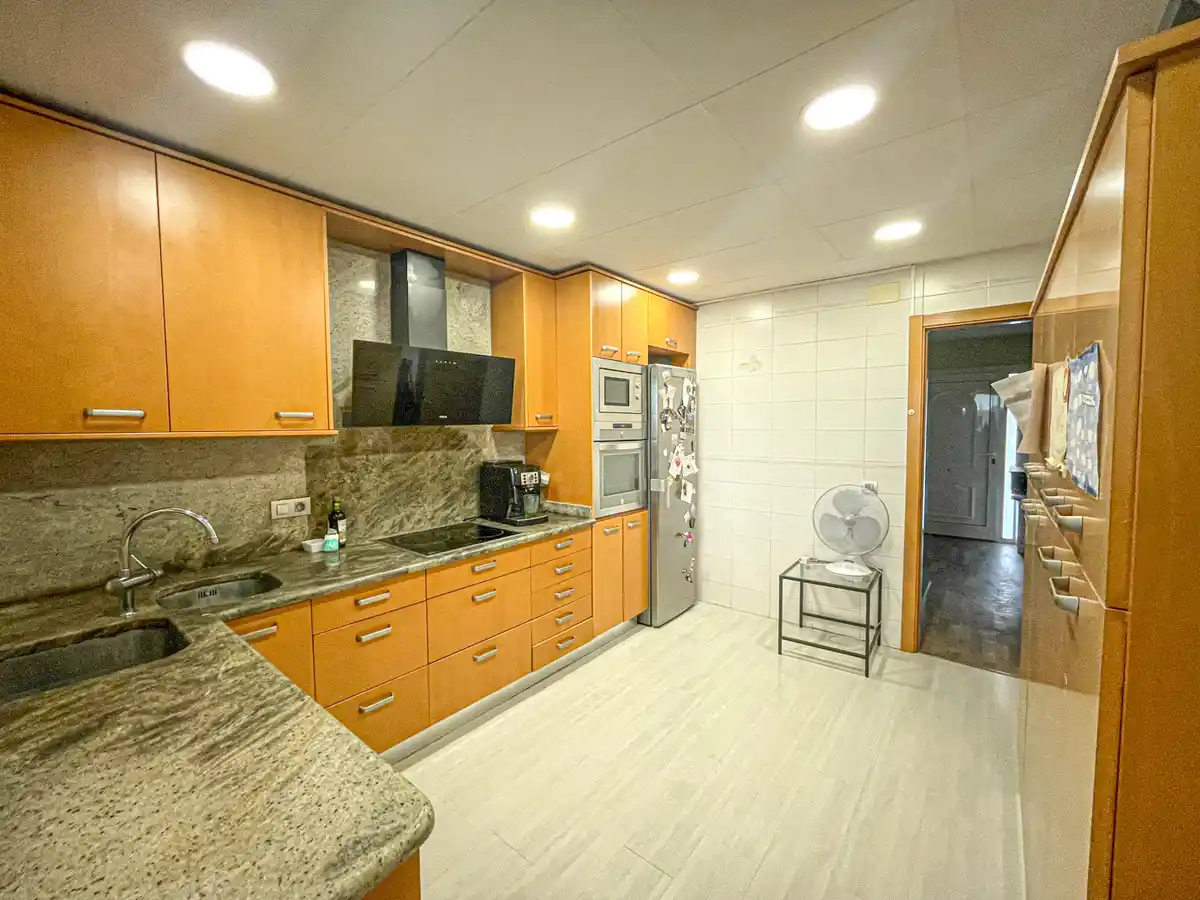 Oportunidad casa apareada con piscina y jardín  (Vilafant)