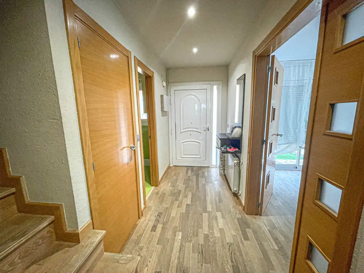 Oportunidad casa apareada con piscina y jardín  (Vilafant)