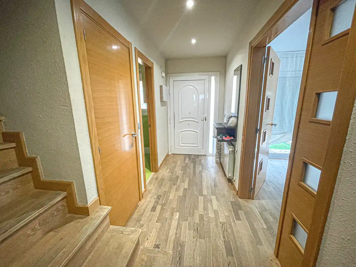 Oportunidad casa apareada con piscina y jardín  (Vilafant)