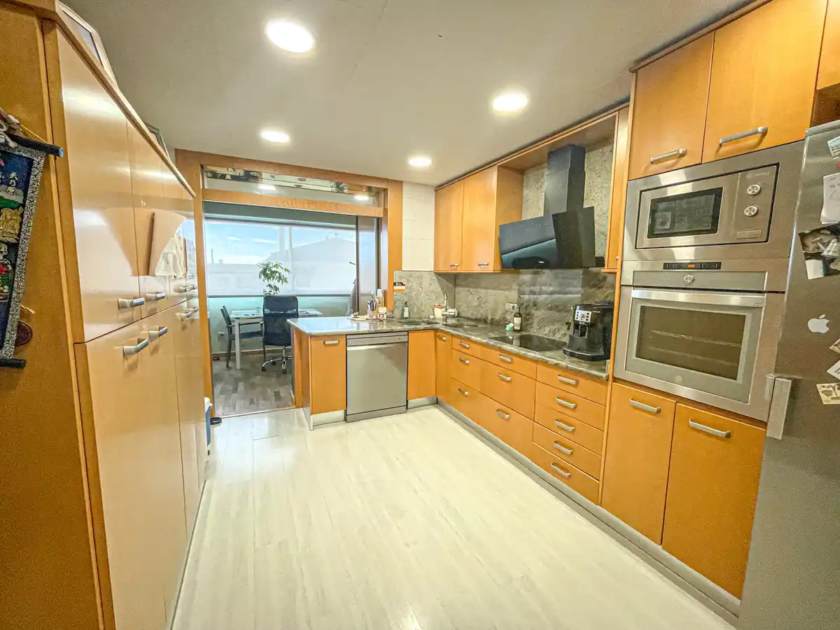 Oportunidad casa apareada con piscina y jardín  (Vilafant)