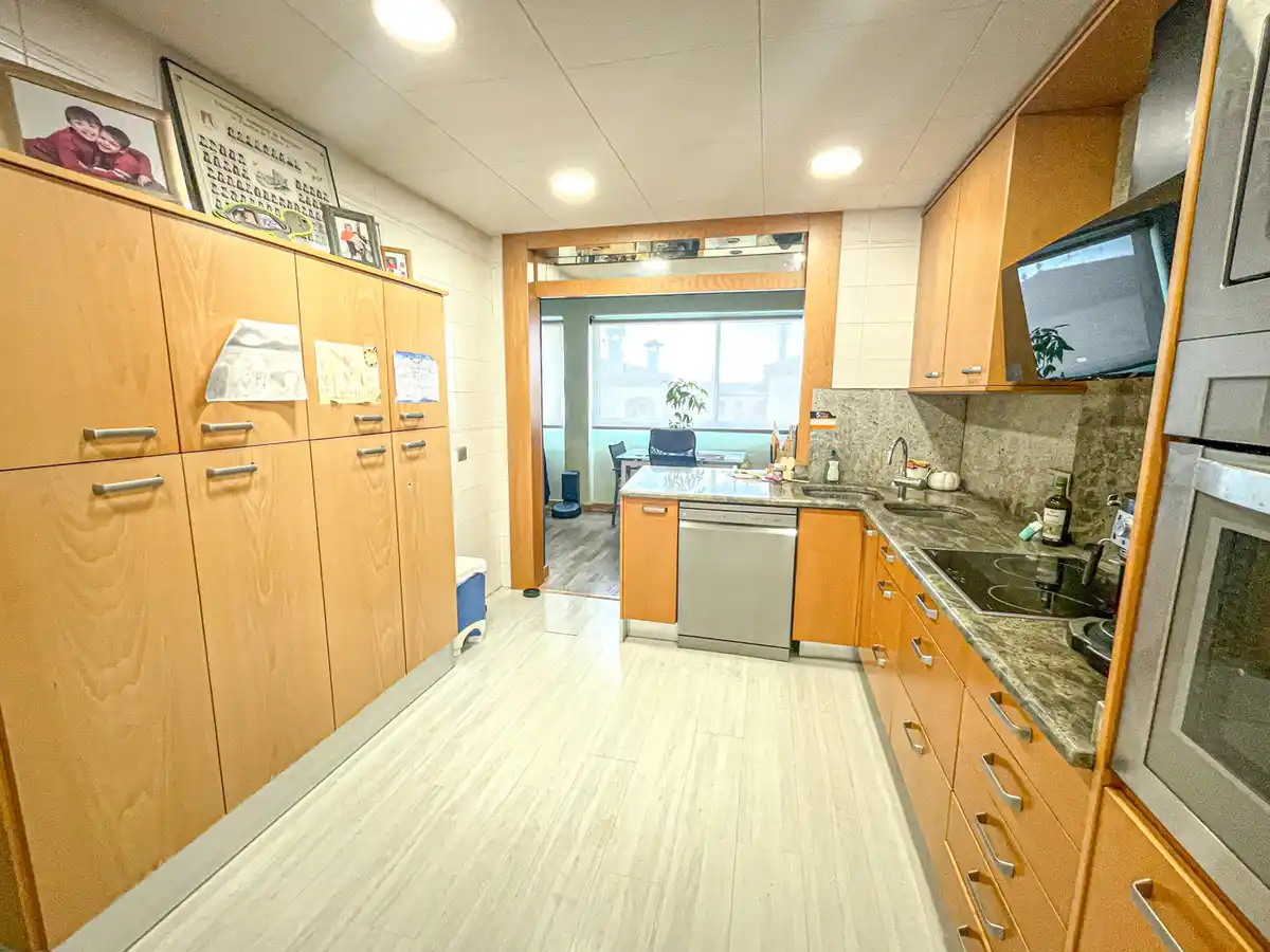 Oportunidad casa apareada con piscina y jardín  (Vilafant)