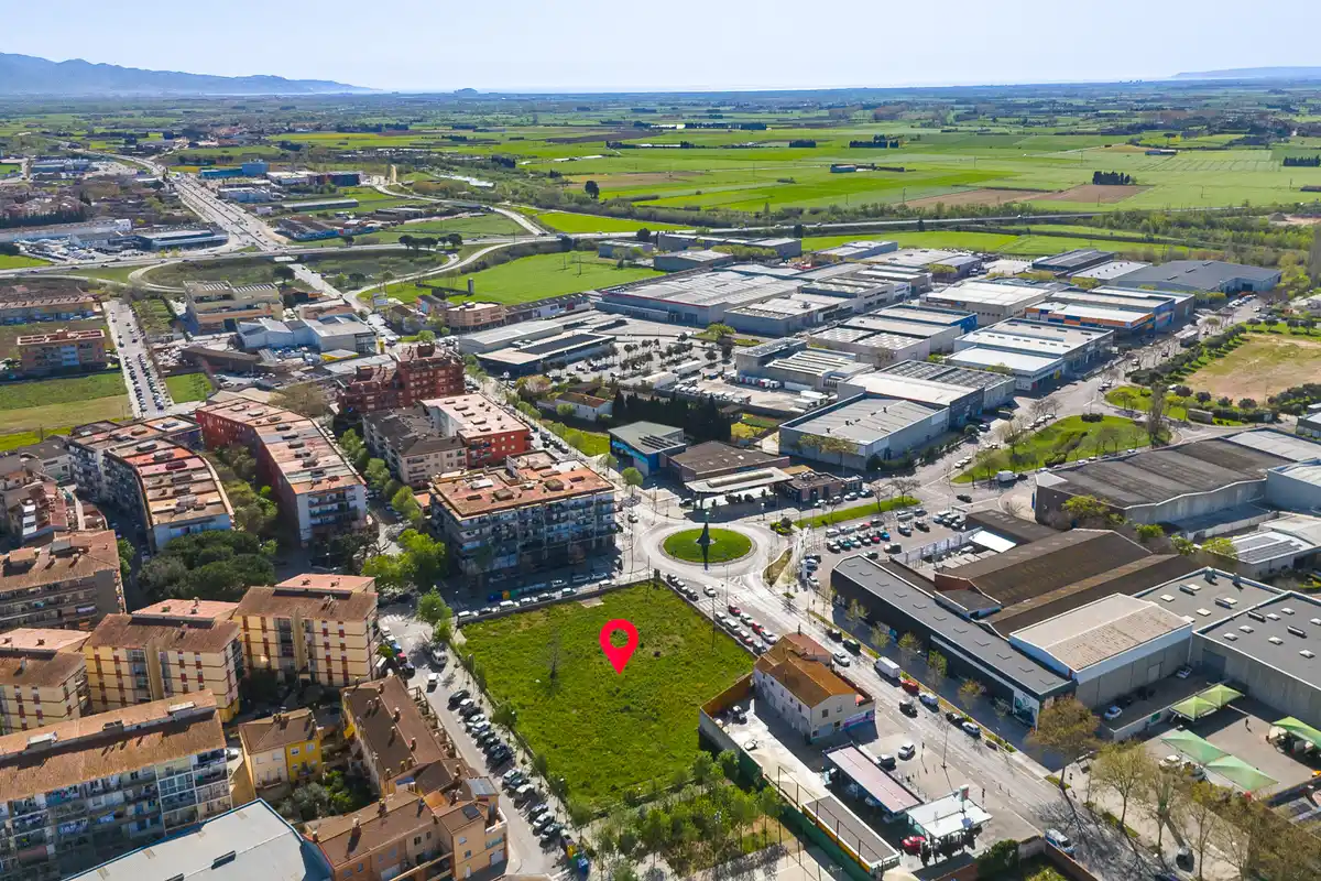 Solar edificable (Figueres-Marca de l´ham)