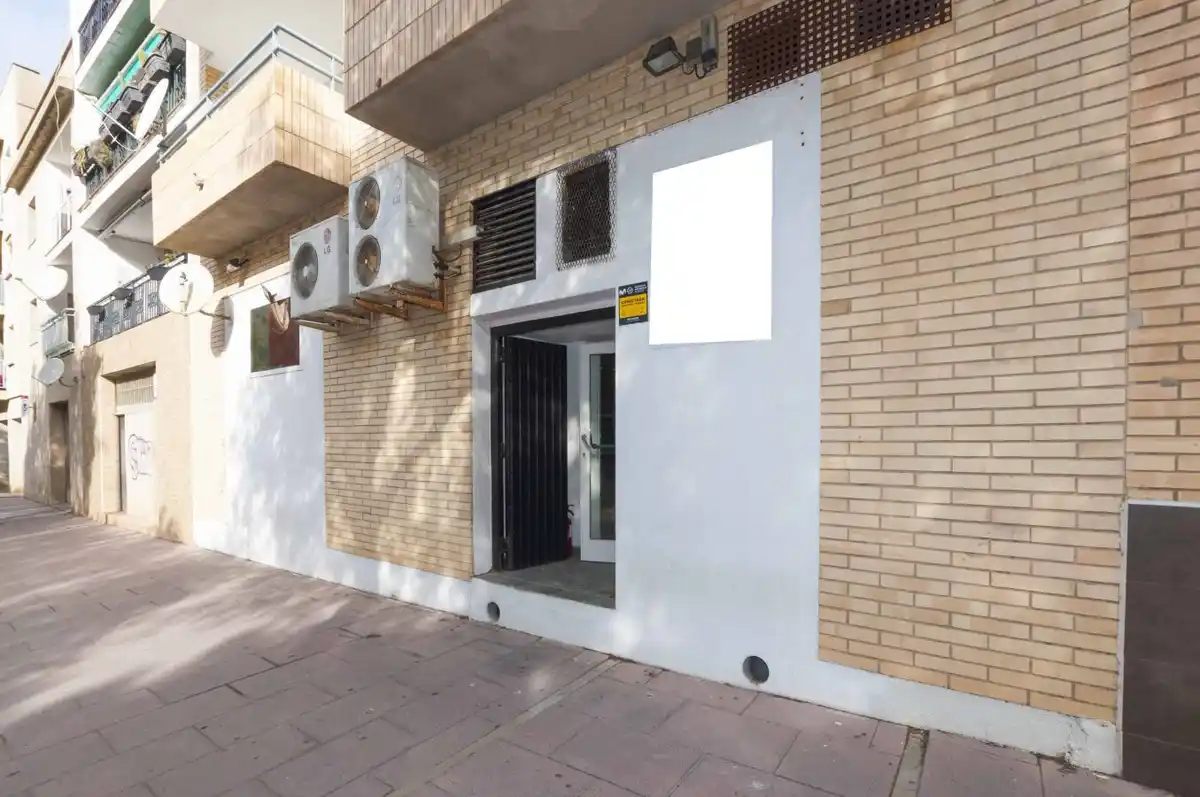 Local comercial en venta en el centro de Roses.