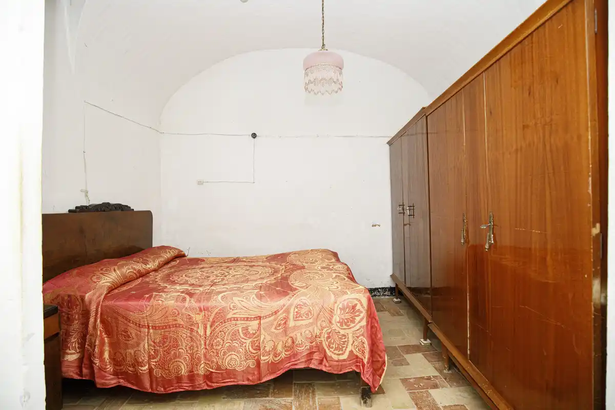 Casa en venta del siglo XIX con gran terreno en Palau de Santa Eulalia.