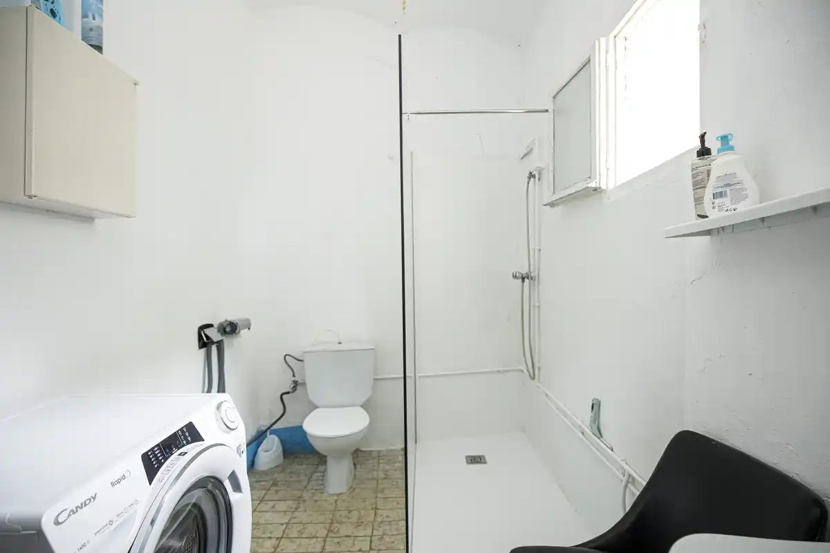 Casa en venta del siglo XIX con gran terreno en Palau de Santa Eulalia.