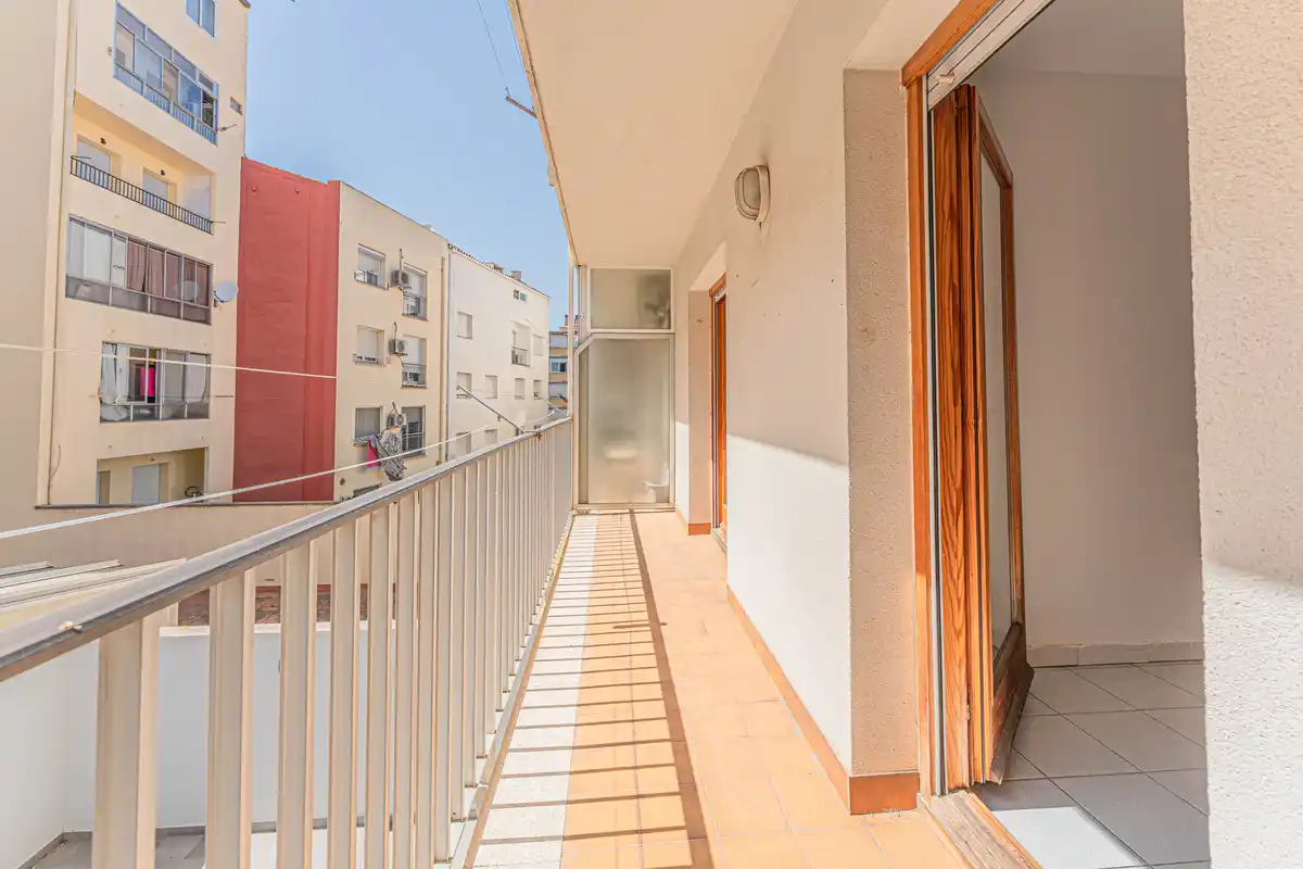¿Buscas un piso amplio, luminoso y en pleno centro de Figueres?