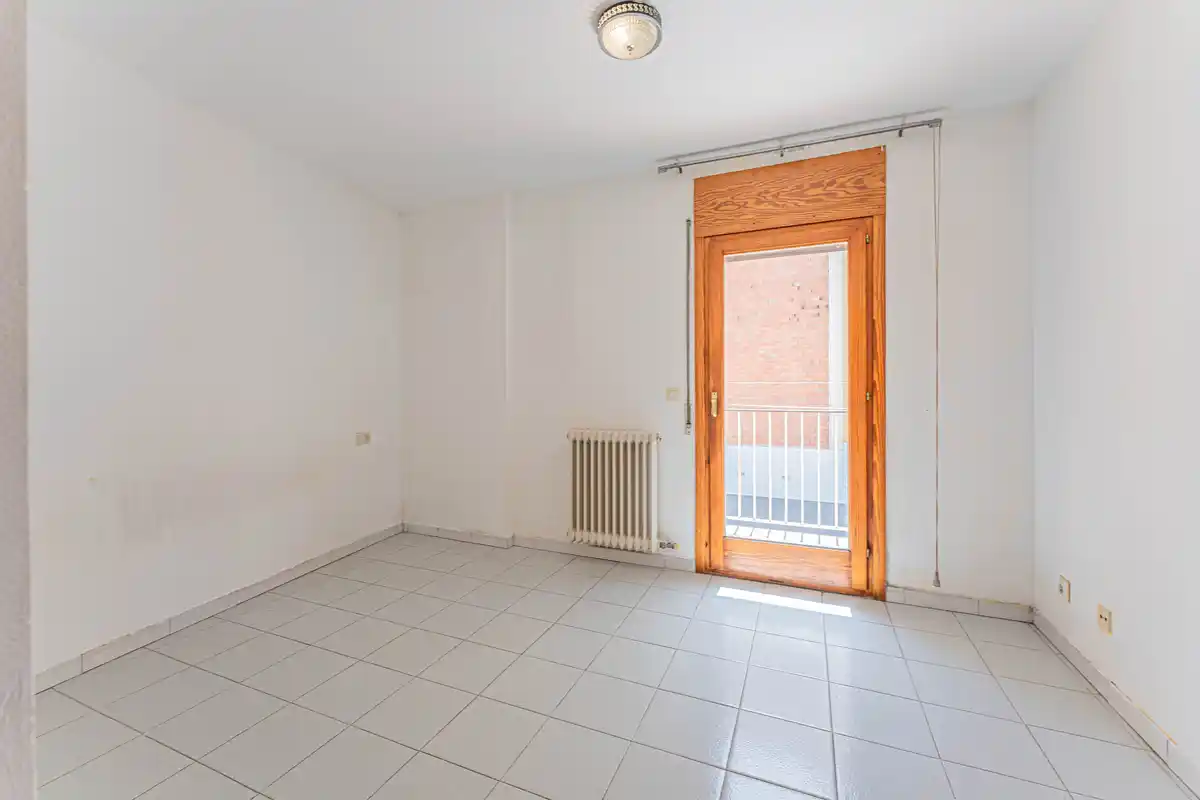 ¿Buscas un piso amplio, luminoso y en pleno centro de Figueres?