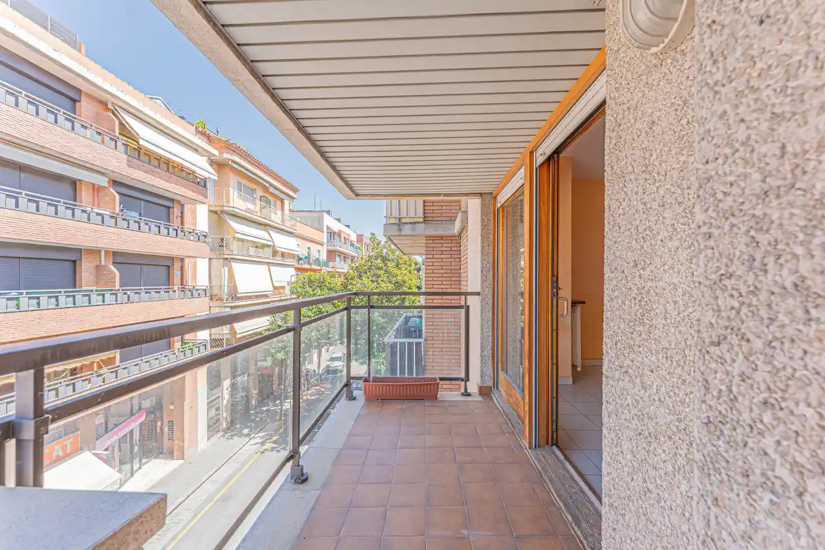 ¿Buscas un piso amplio, luminoso y en pleno centro de Figueres?