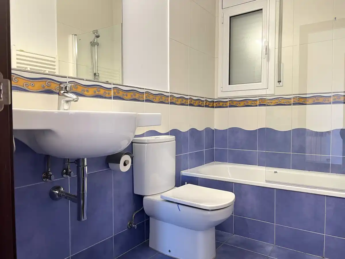 Excelente casa con piscina privada en  una zona muy tranquila en Sant Pere Pescador.