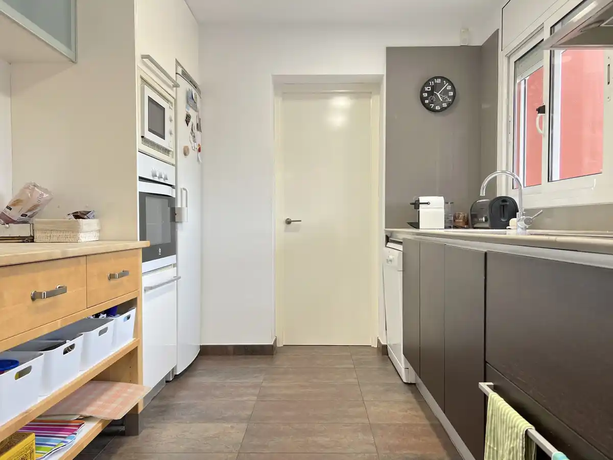 Excelente casa con piscina privada en  una zona muy tranquila en Sant Pere Pescador.