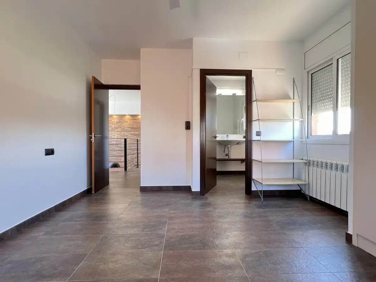 Excelente casa con piscina privada en  una zona muy tranquila en Sant Pere Pescador.