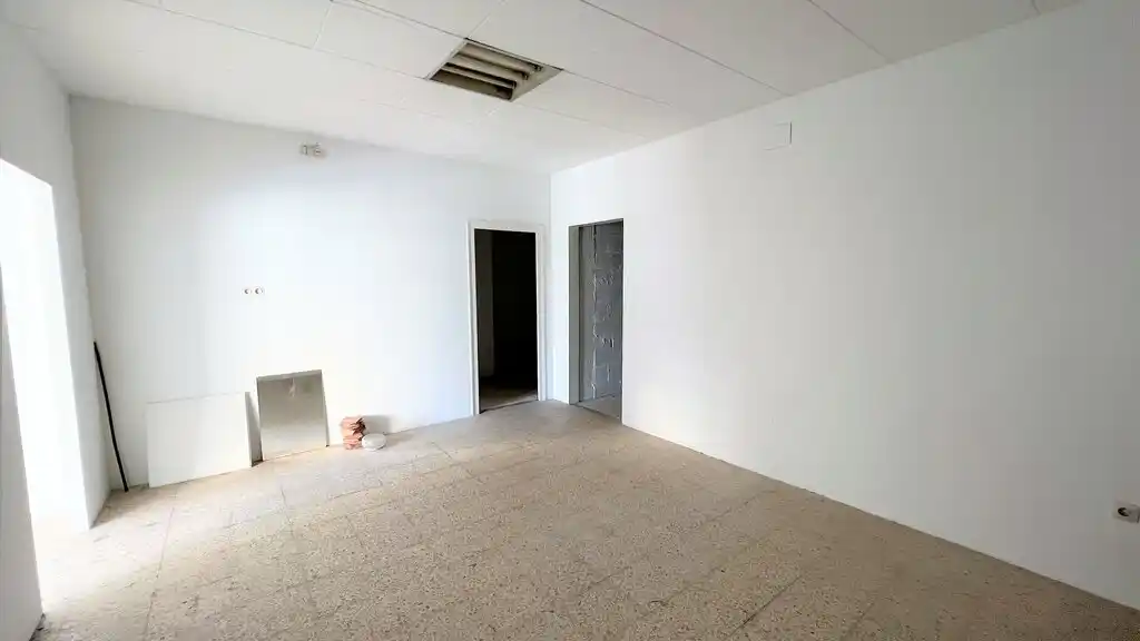 Local comercial en venta (Figueres Centro)