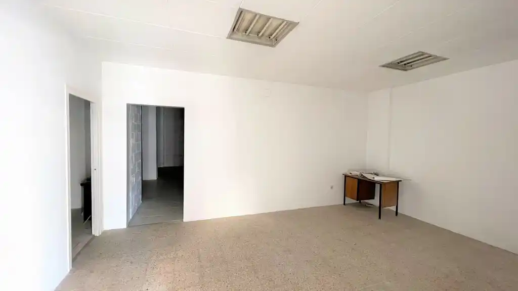 Local comercial en venta (Figueres Centro)