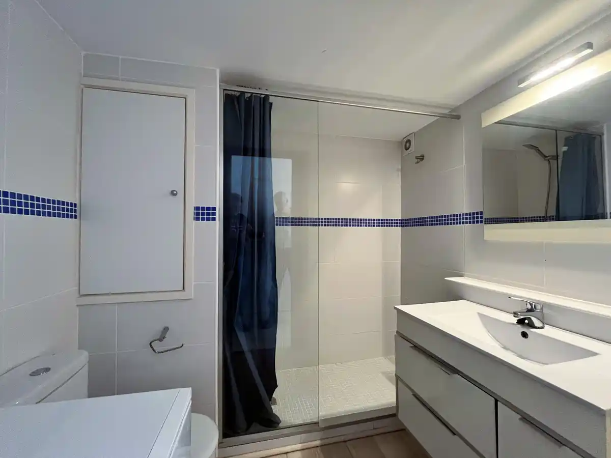Estudio en venta con licencia turística (Santa Margarita, Roses).