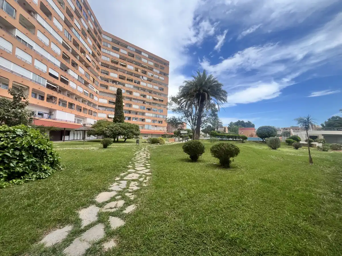 Estudio en venta con licencia turística (Santa Margarita, Roses).