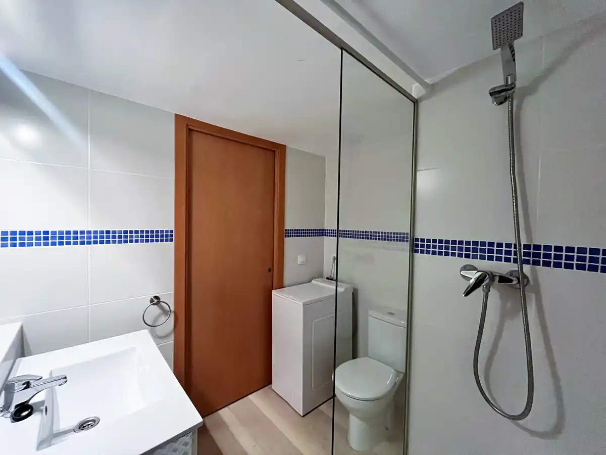 Estudio en venta con licencia turística (Santa Margarita, Roses).