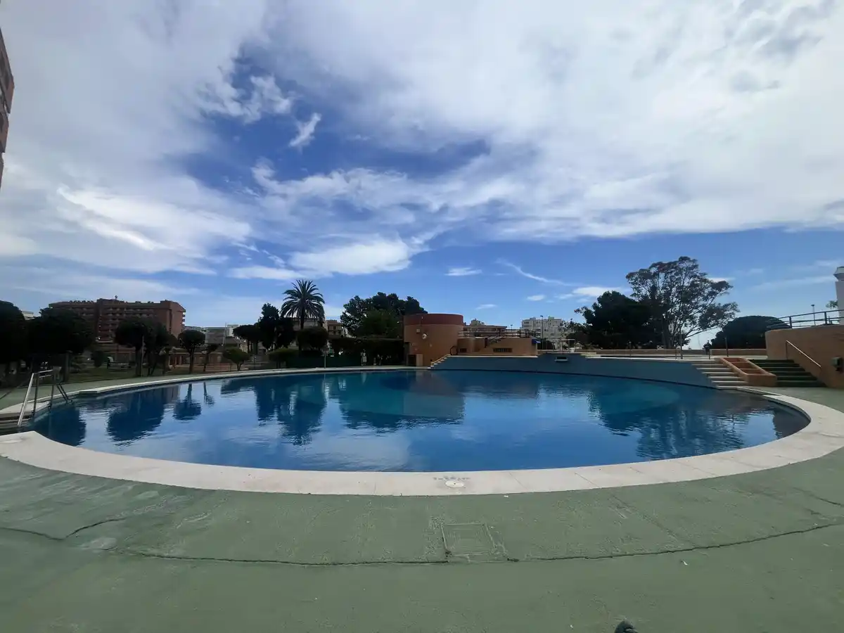 Estudio en venta con licencia turística (Santa Margarita, Roses).
