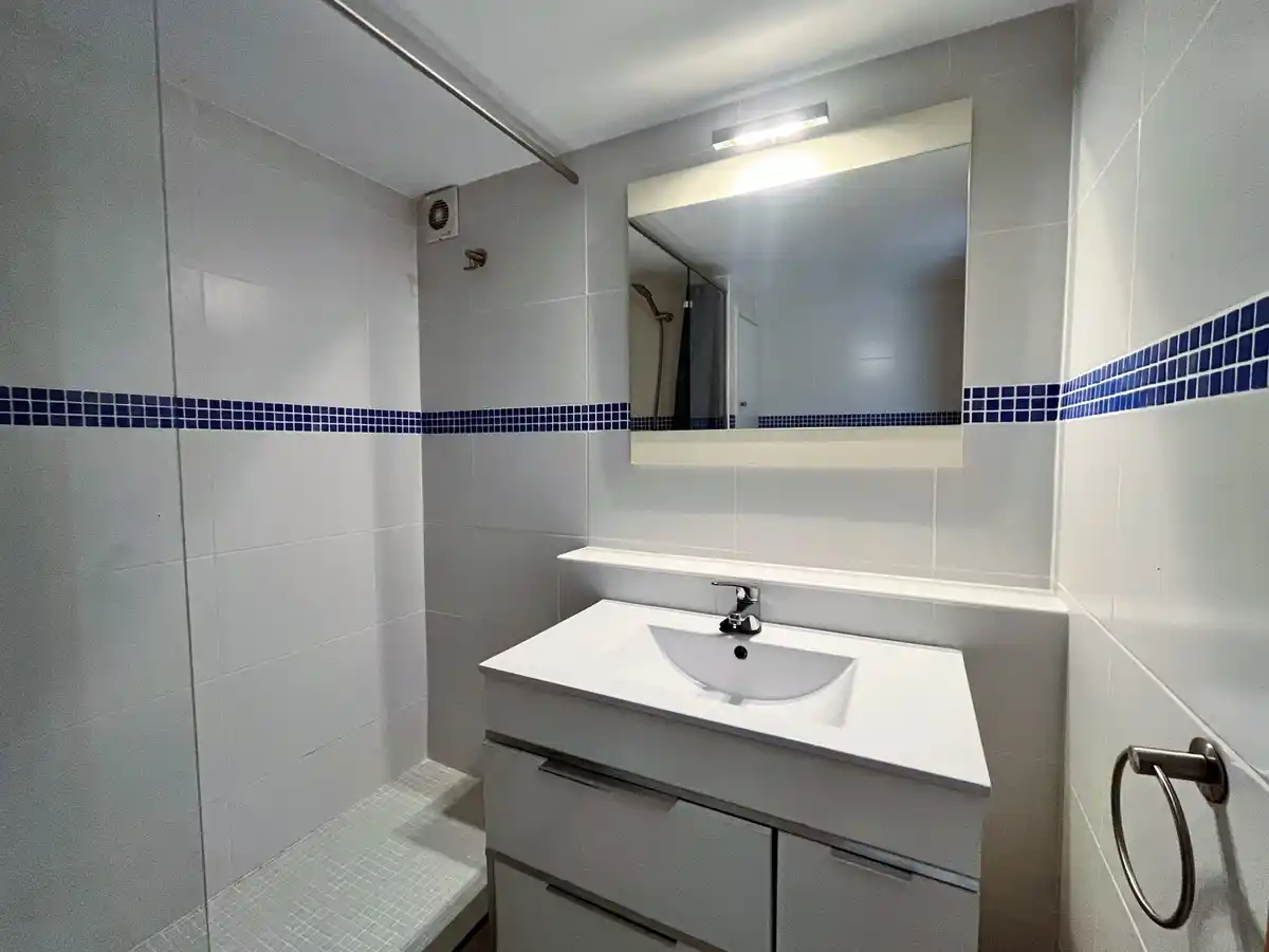 Estudio en venta con licencia turística (Santa Margarita, Roses).