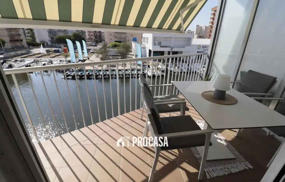 Apartamento en Roses
